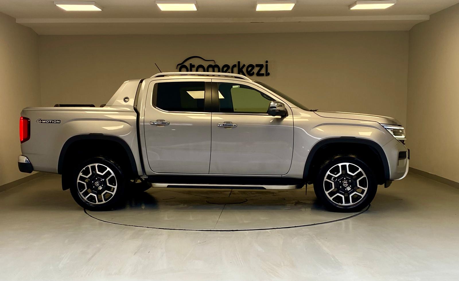 VOLKSWAGEN AMAROK 4